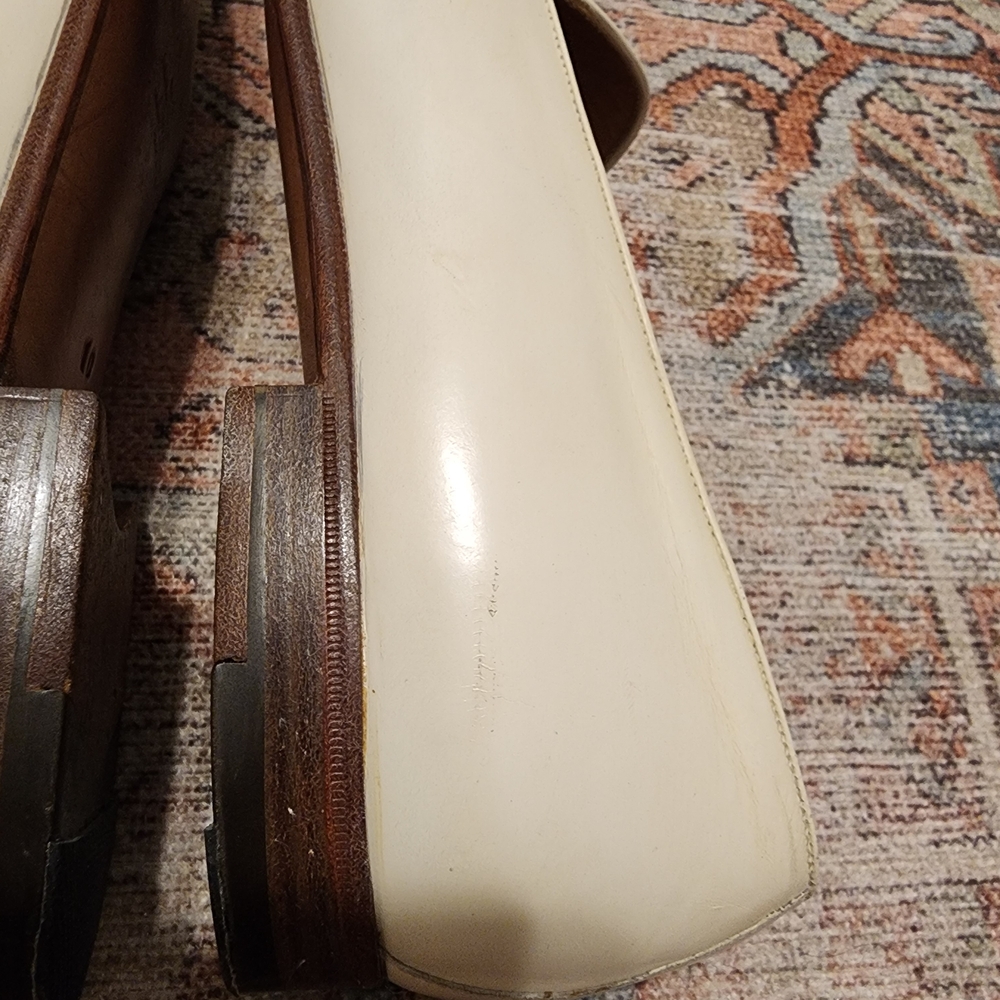 Salvatore Ferragamo Men's Cream Leather Loafers - Picture 6 of 9